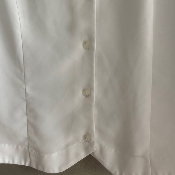 Appleseed's White Button-Down Women's Shirt - Picture 4 of 5